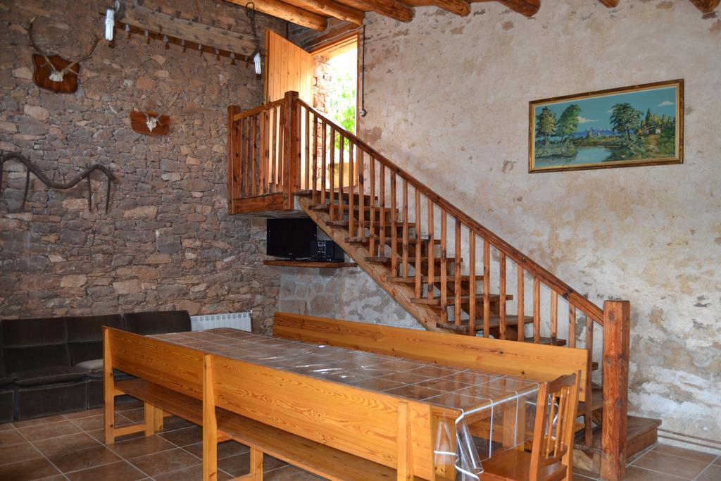 Gasthaus Masia Massanes Tiurana Exterior foto
