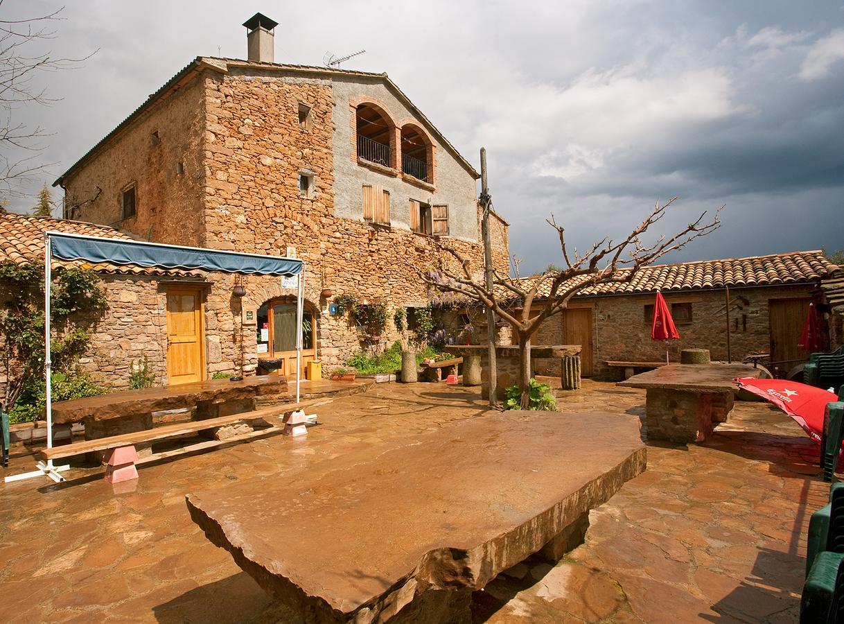Gasthaus Masia Massanes Tiurana Exterior foto